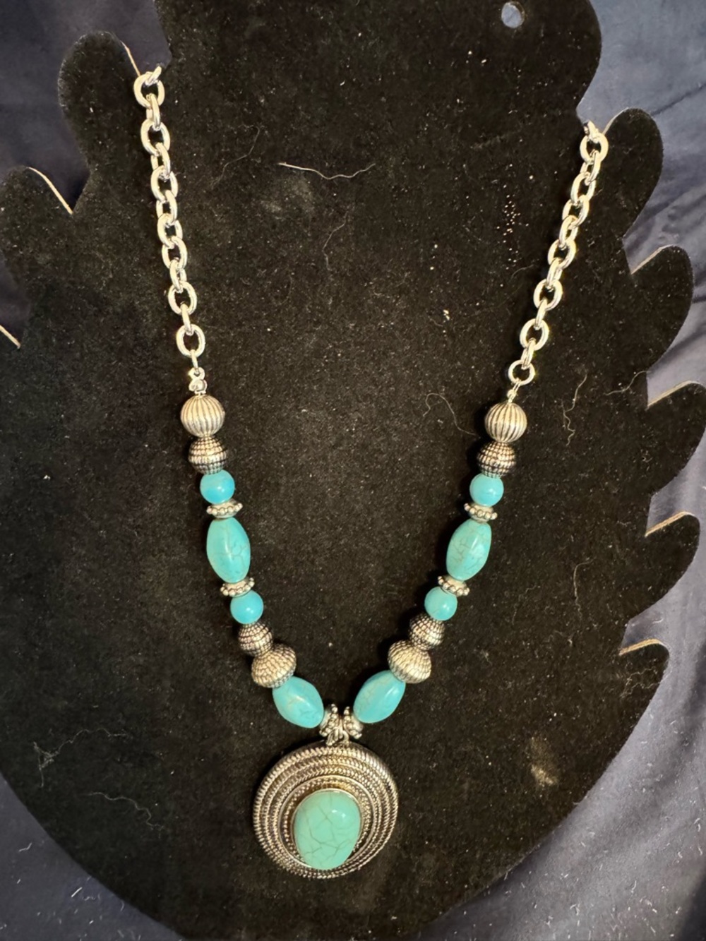 Paparazzi Fashion Turquoise Bead Statement Necklace - Unbranded. New Without Tag